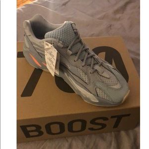 Yeezy 700